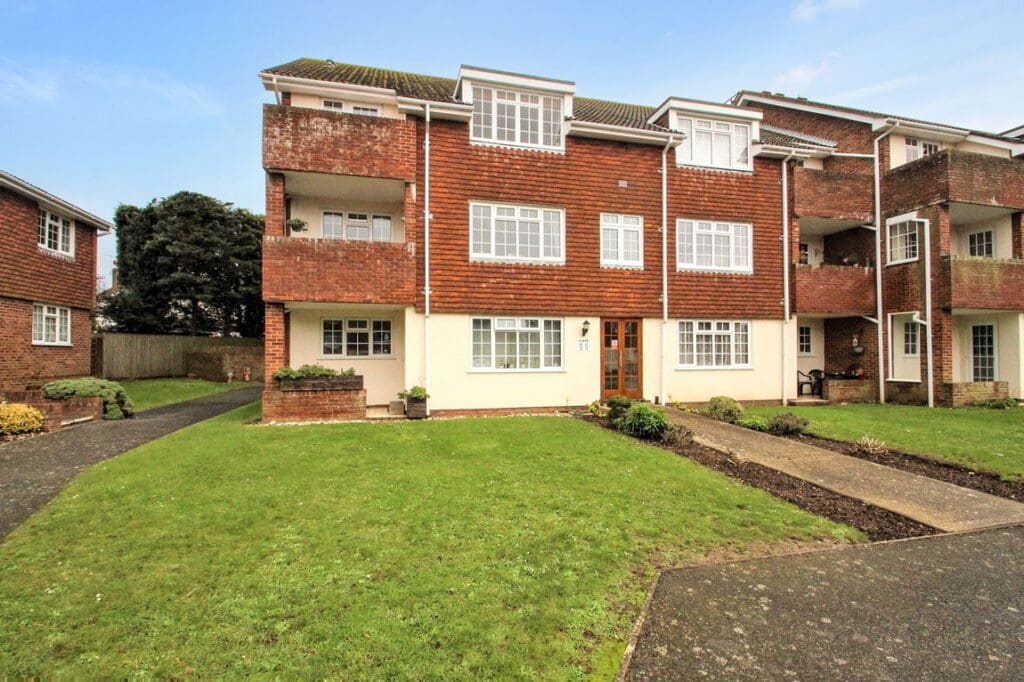 Lamorna Grove, Worthing, BN14 9BJ