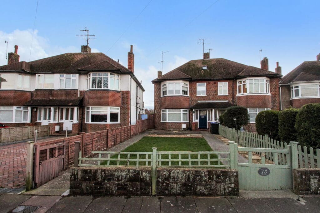 Rose Walk, Goring-by-Sea, Worthing, BN12 4AU