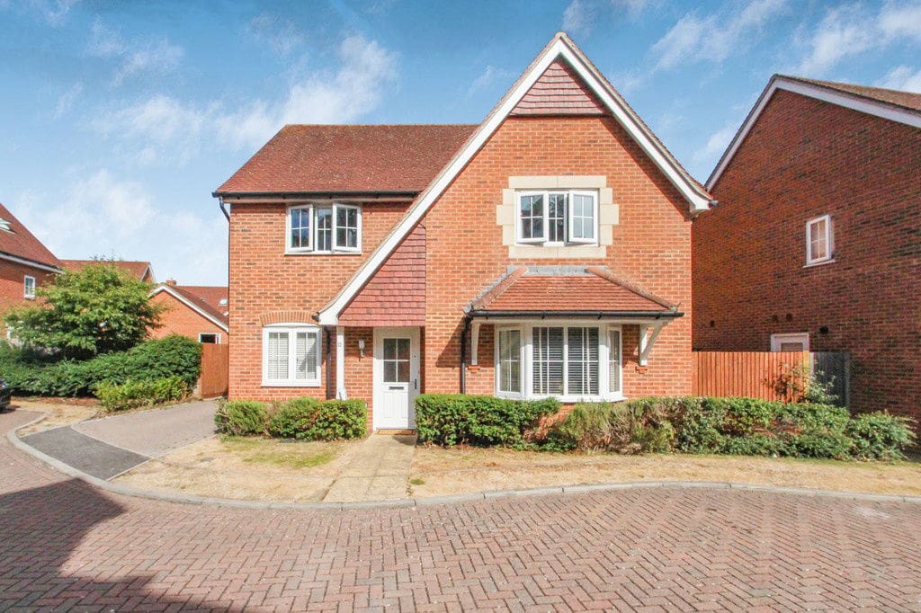 Sanditon Way, Worthing, BN14 9FF