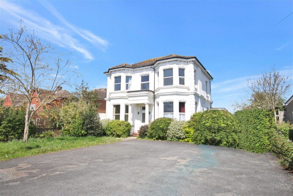 Ashwood Cheshire Home, 141 Chesswood Road, Worthing, West Sussex, BN11 2AE