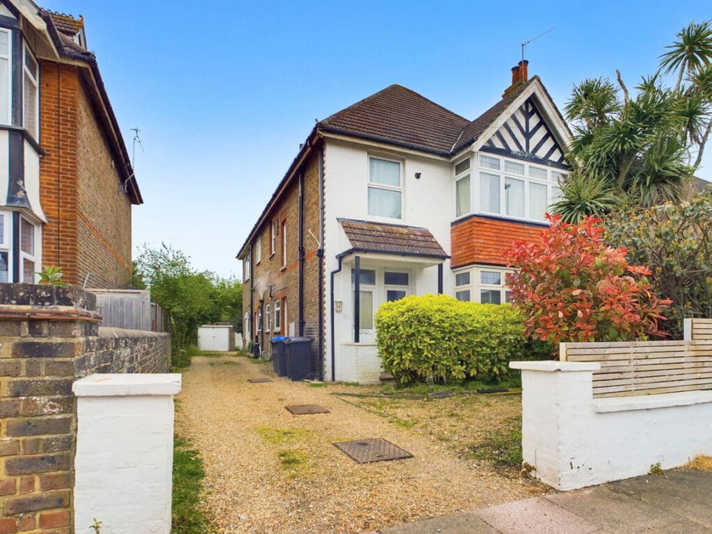 Cissbury Road, Worthing, West Sussex, BN14 9LF