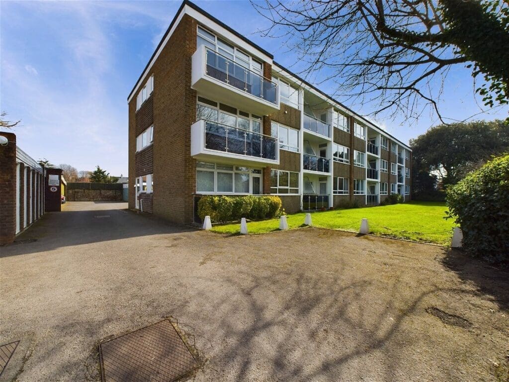 Llandaff Court, Downview Road, Worthing, BN11