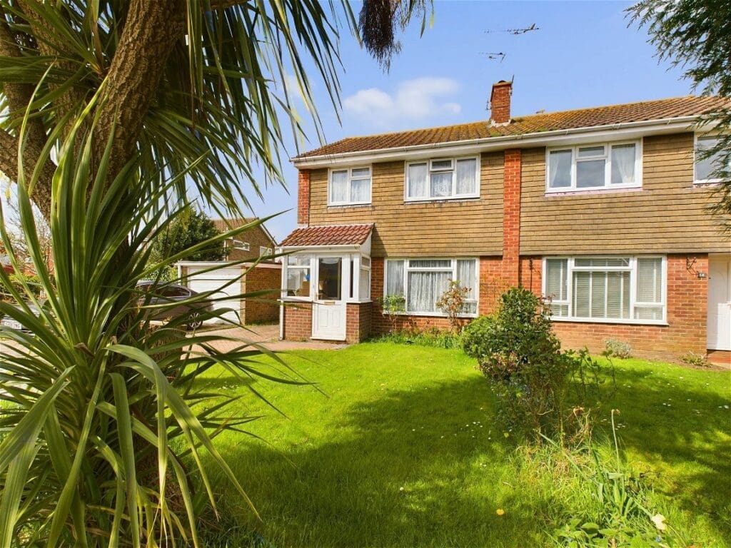 Crossways Avenue, Goring-by-Sea, Worthing, BN12