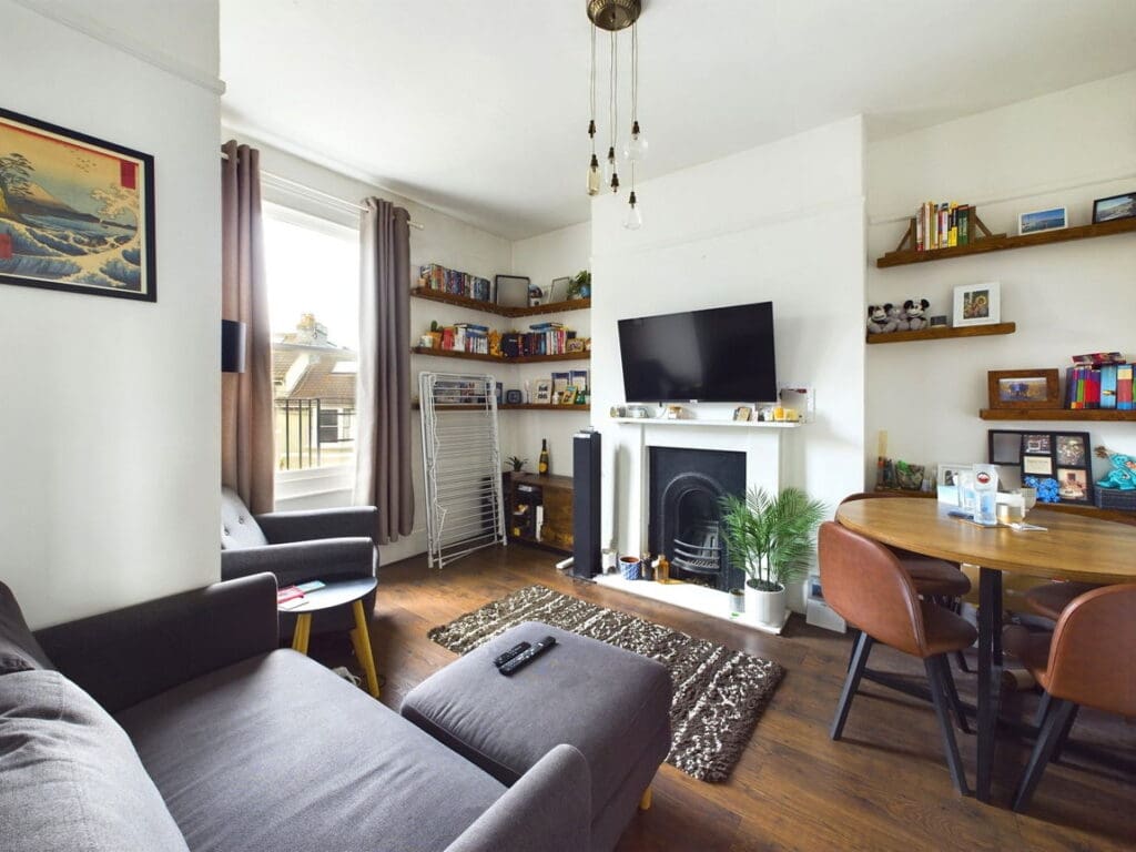 Old Shoreham Road, Brighton, BN1 5DD