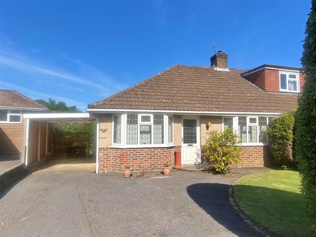 Vale Avenue, Findon Valley, Worthing BN14 0BY