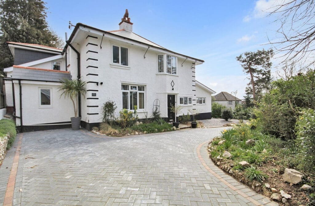 Salvington Hill, High Salvington, Worthing BN13 3BD