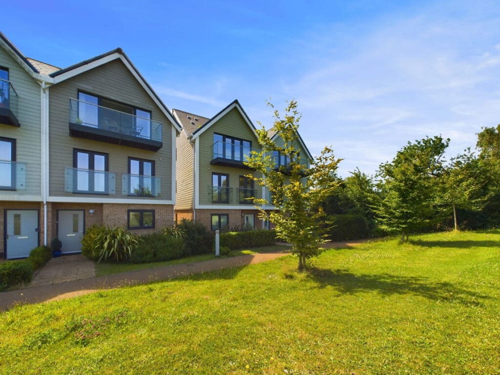 Gatton Park Lane, Brighton, BN1 5BQ