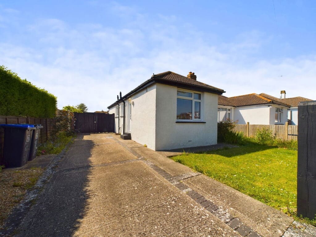 Abbey Road, Sompting, Lancing, BN15 0AB