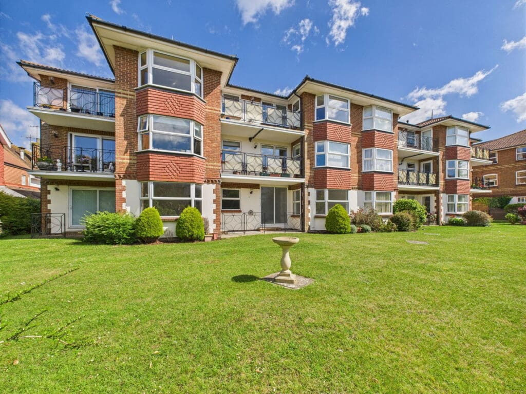 Westmead Gardens, West Avenue, Worthing, BN11
