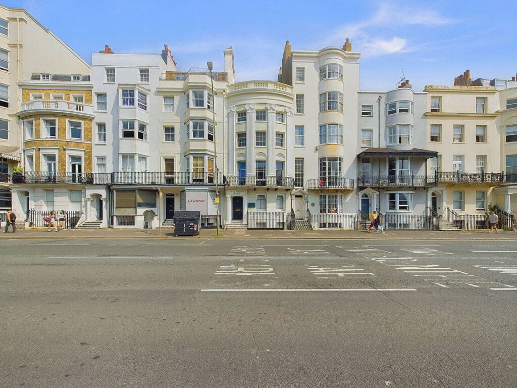 Old Steine, Brighton, BN1 1EL