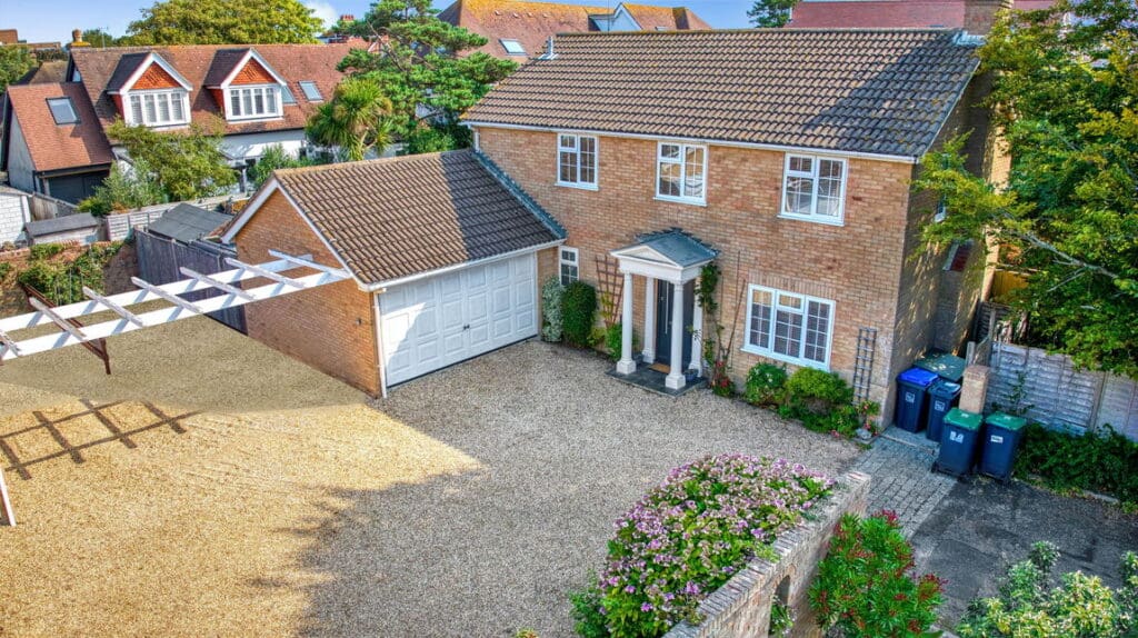 Albany Close, Worthing, BN11