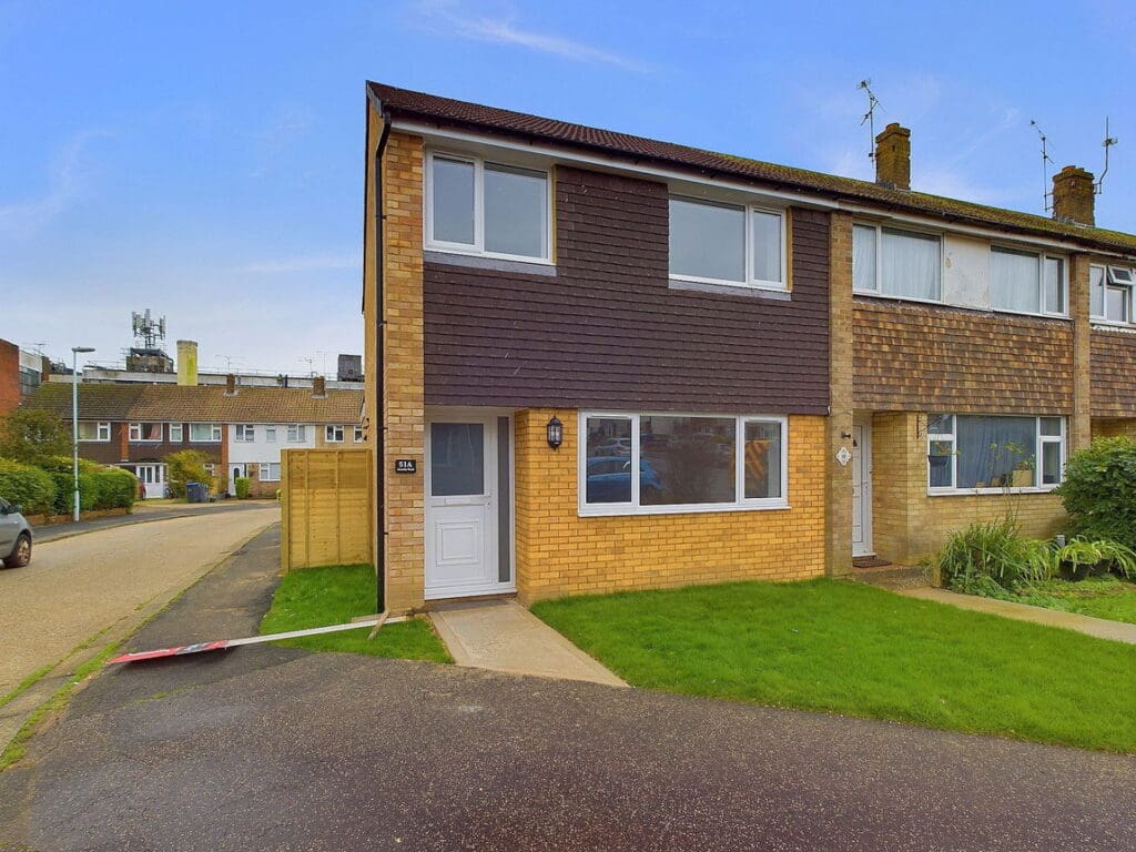 Mendip Road, Salvington, Worthing, BN13 2LR