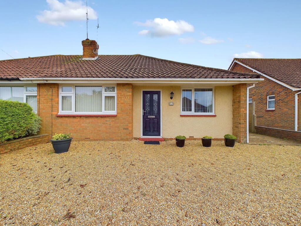 Fircroft Crescent, Rustington, Littlehampton, BN16