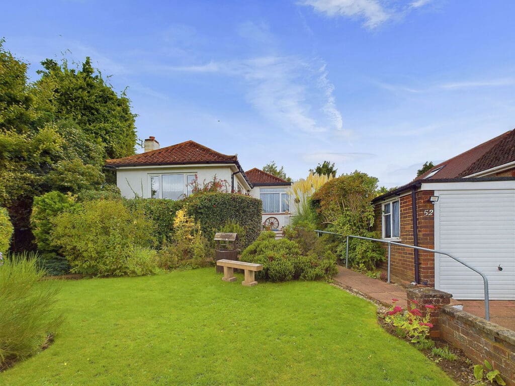 Maytree Avenue, Findon Valley, Worthing BN14 0HL