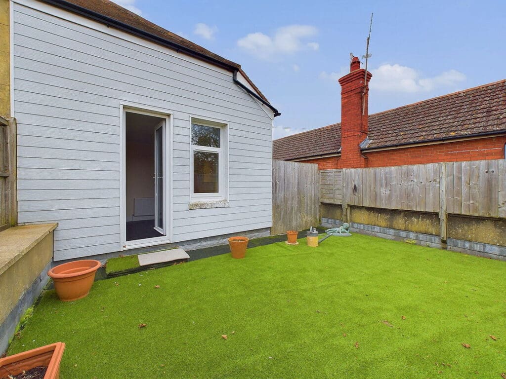 Tarring Road, Worthing, BN11