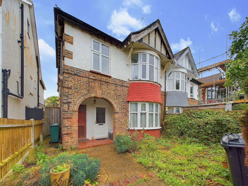 Braemore Road, Hove, BN3 4HB