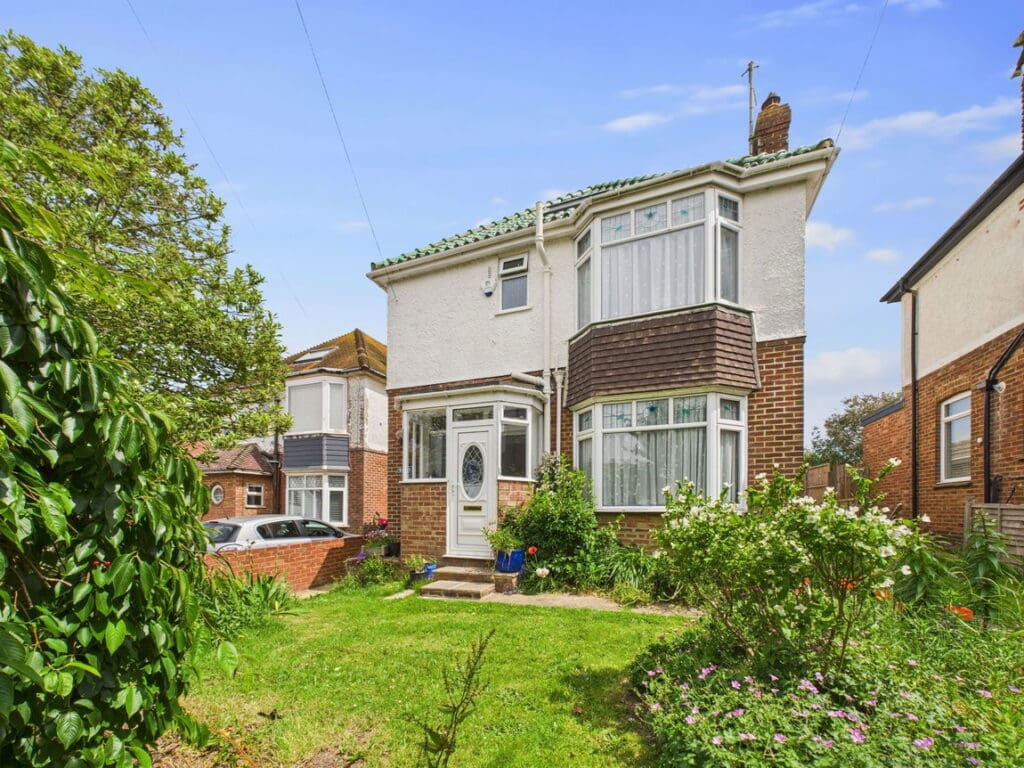 West End Way, Lancing