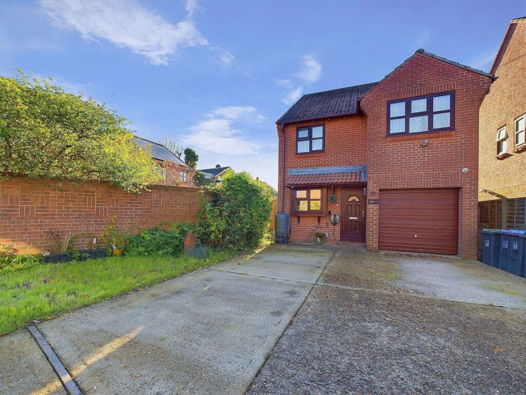 Highview, Sompting, Lancing, BN15 0QW