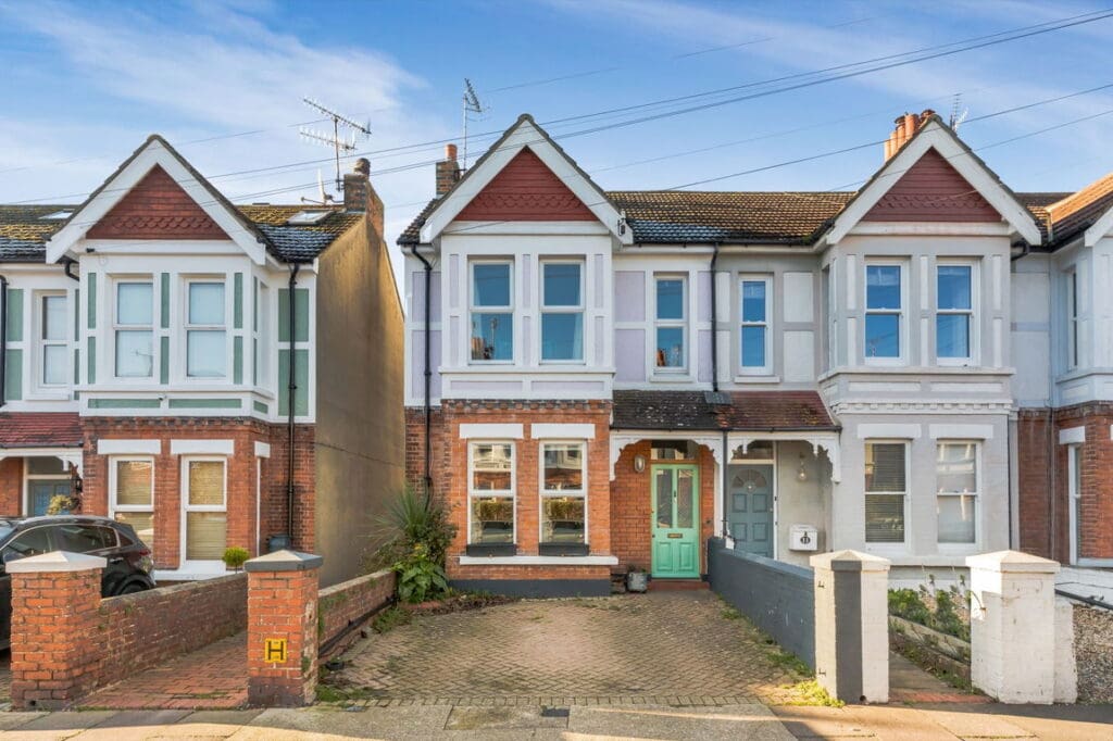 Woodlea Road, Worthing, BN13