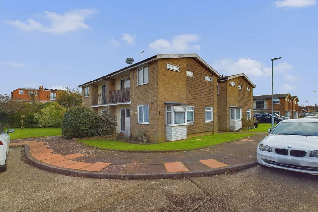 Fairlawn Drive, Worthing, BN14 8AX