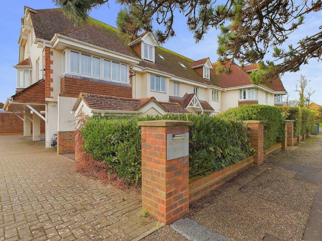 Montague House, Grand Avenue, Worthing, BN11