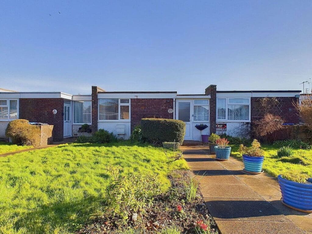 Dawes Close, Worthing BN11 2LB