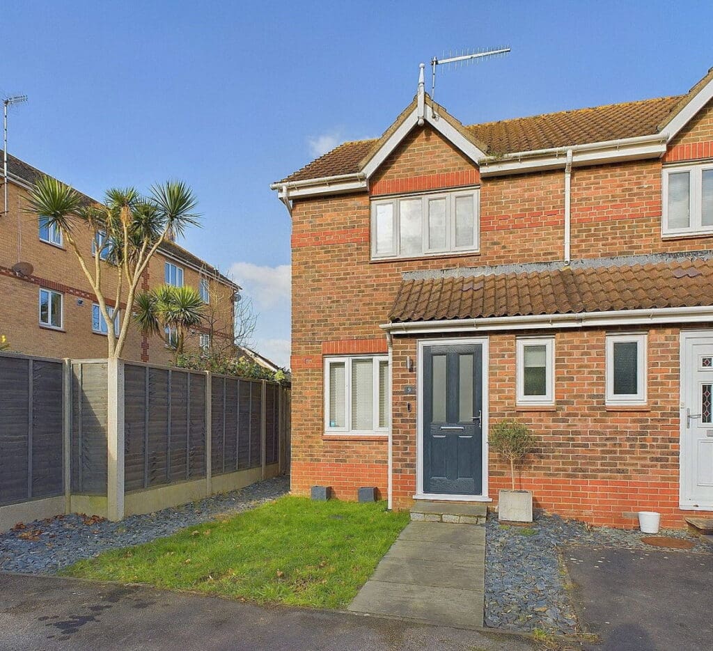 Essenhigh Drive, Worthing, BN13 3SW