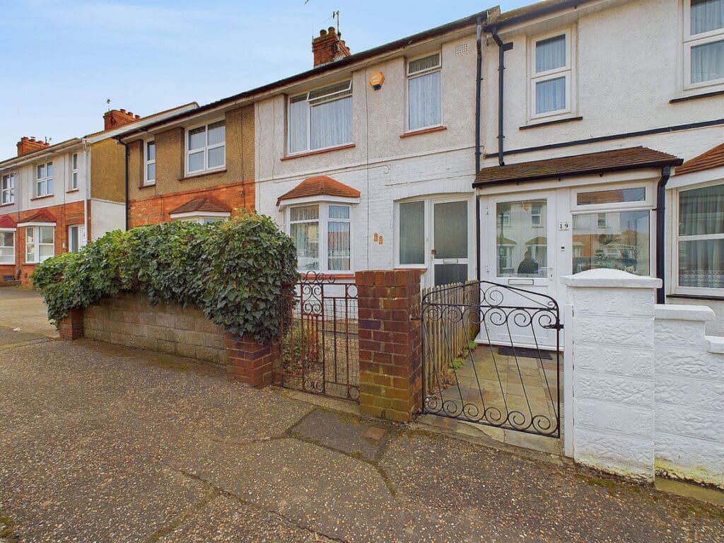 Myrtle Crescent, Lancing, BN15 9HY