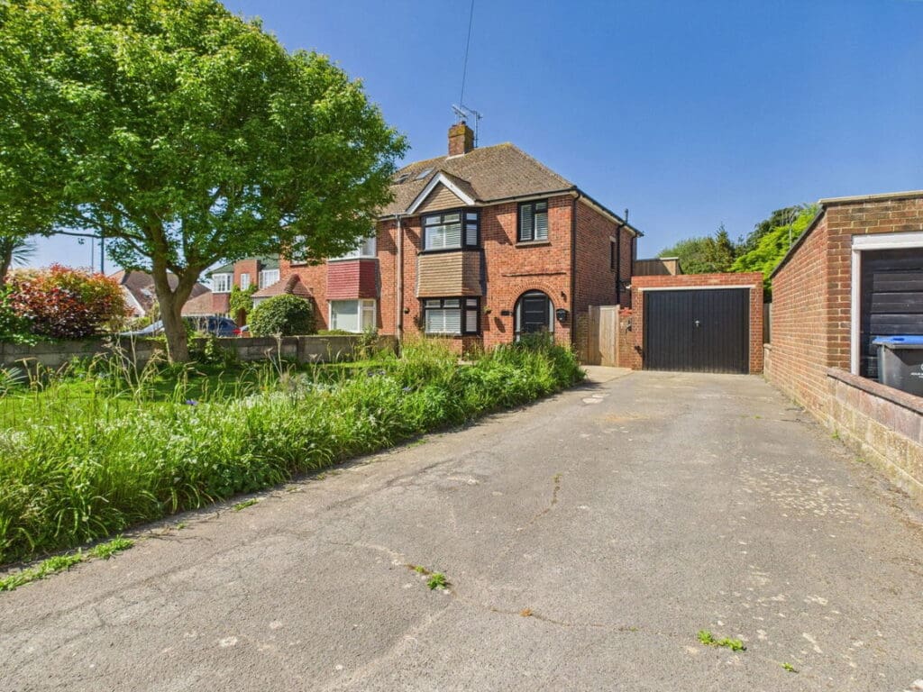 Loxwood Avenue, Worthing, BN14 7RF