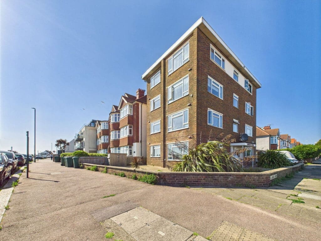 Harbour Lodge 375 Kingsway, Hove, BN3 4QD