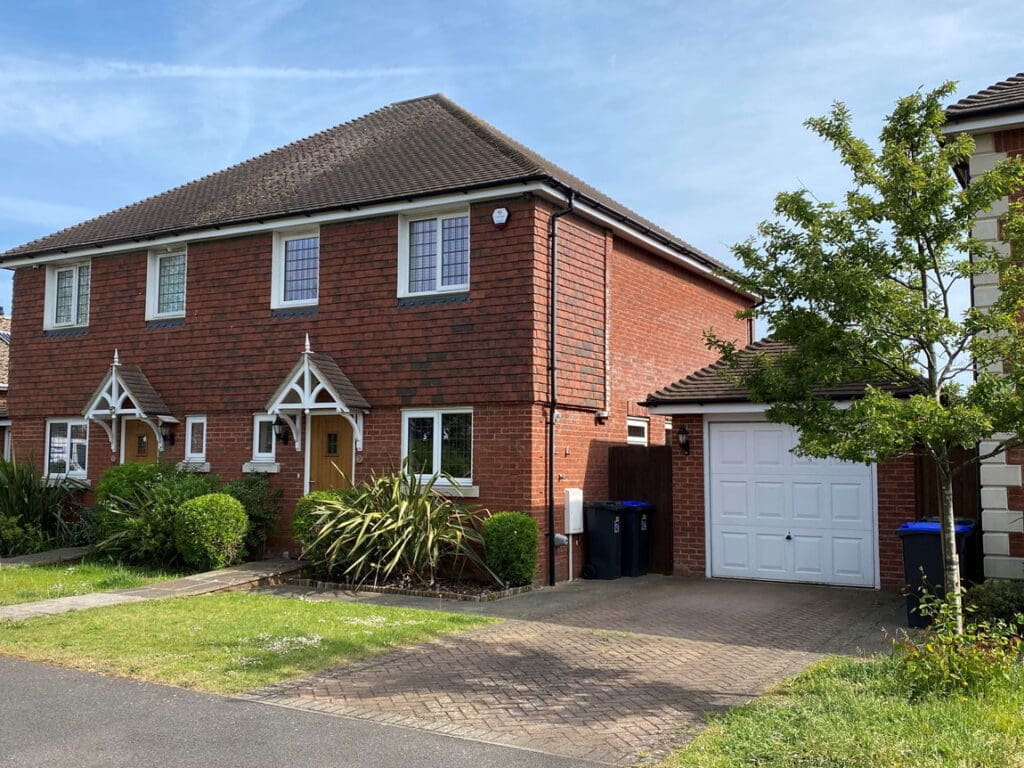 Lily Gardens, Salvington, Worthing, BN13 2FB