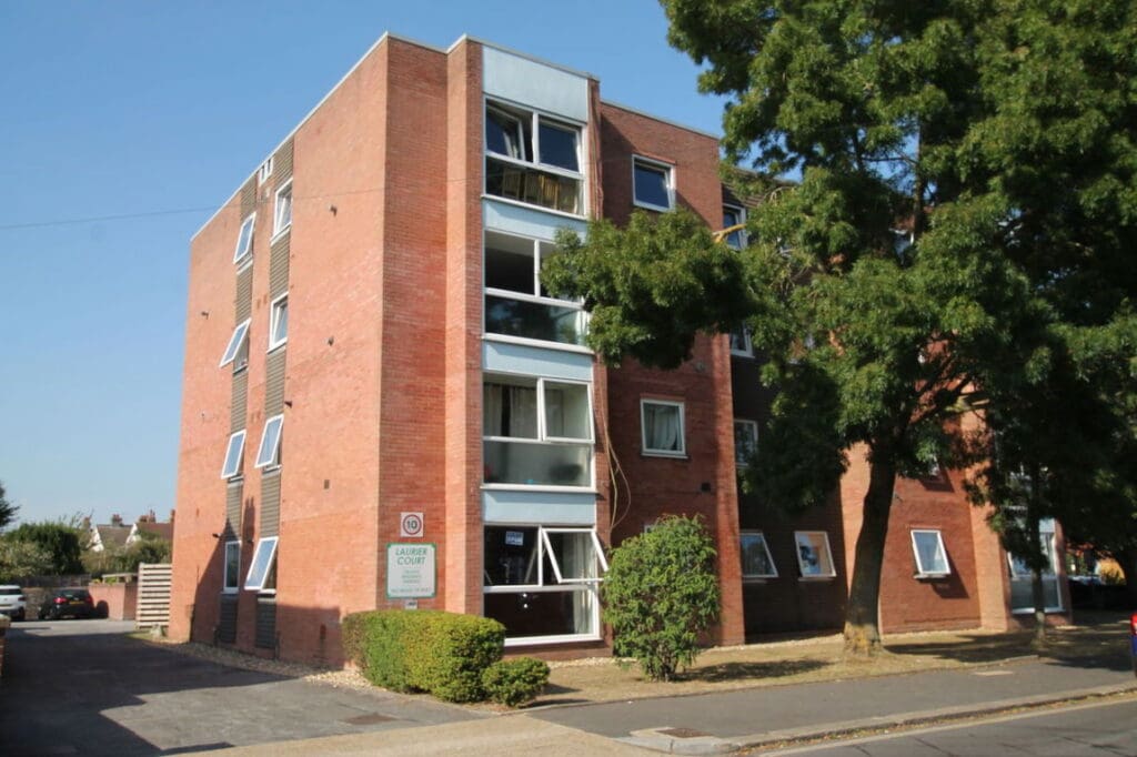 Laurier Court, Northcourt Road, Worthing BN14 7DE