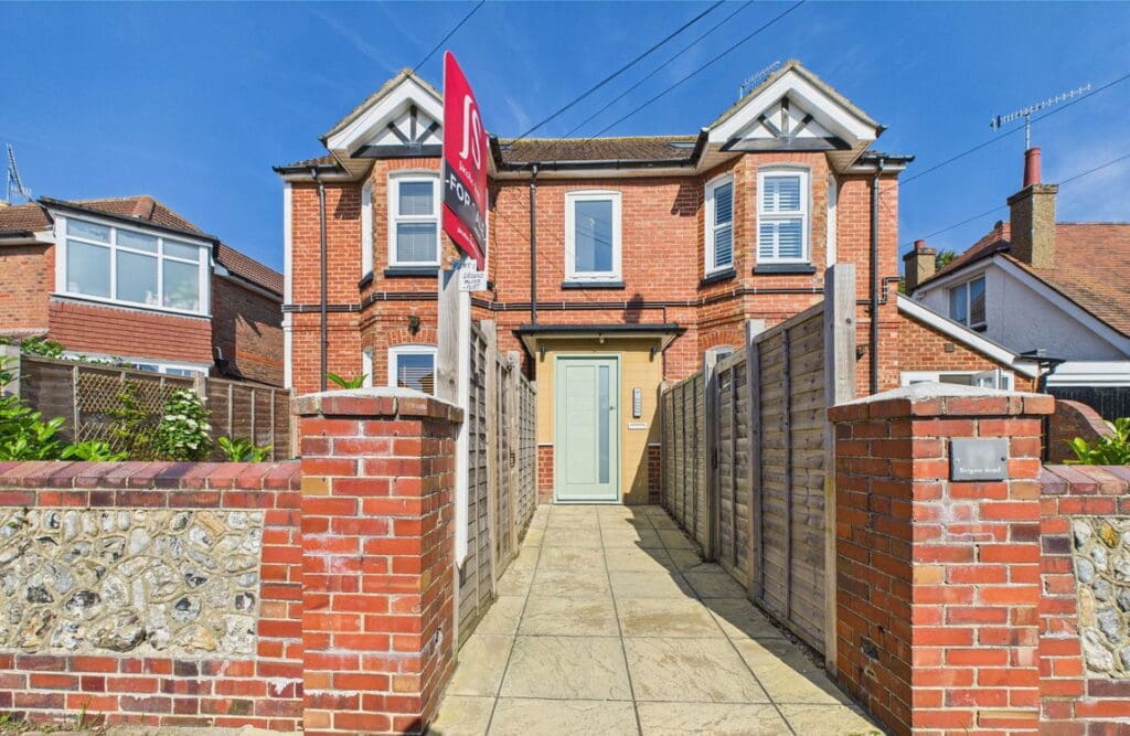 Reigate Road, Worthing, BN11