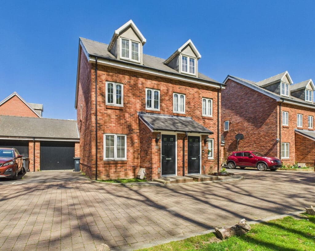 Lobelia Drive, Worthing, BN13