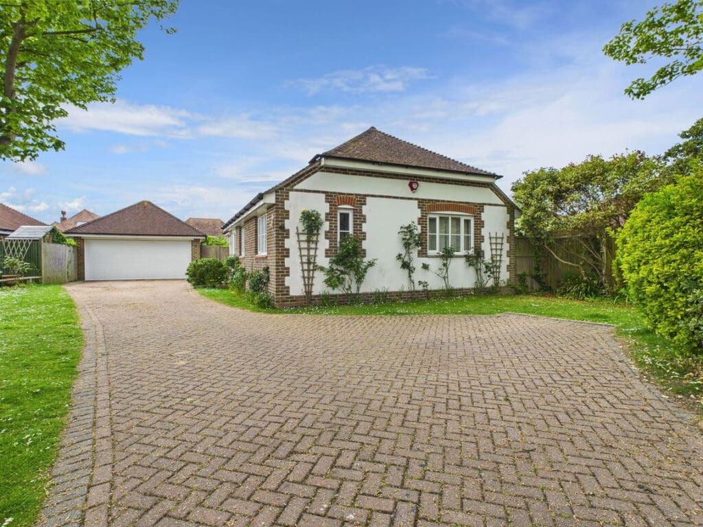 Warnham Close, Goring-by-Sea, Worthing, BN12