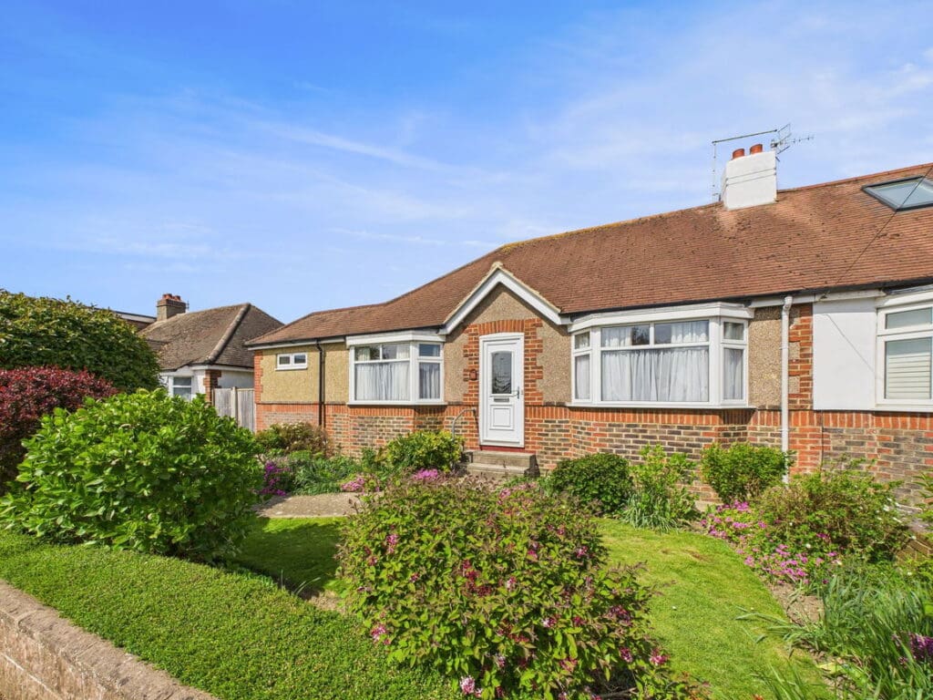 The Crescent, Southwick