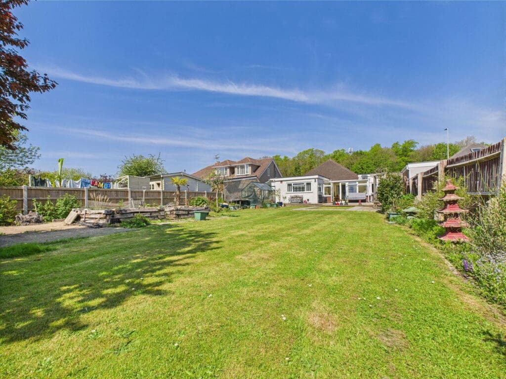 Old Shoreham Road, Lancing, BN15 0QZ