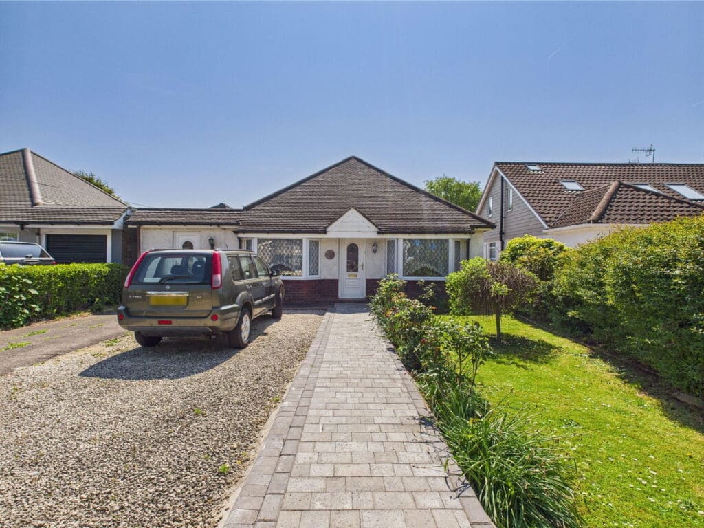 Old Shoreham Road, Lancing, BN15 0QZ