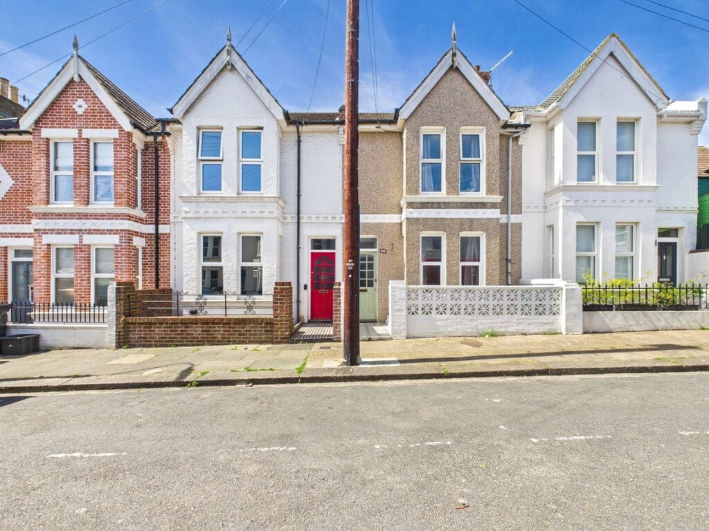 Kendal Road, Hove, BN3 5HZ
