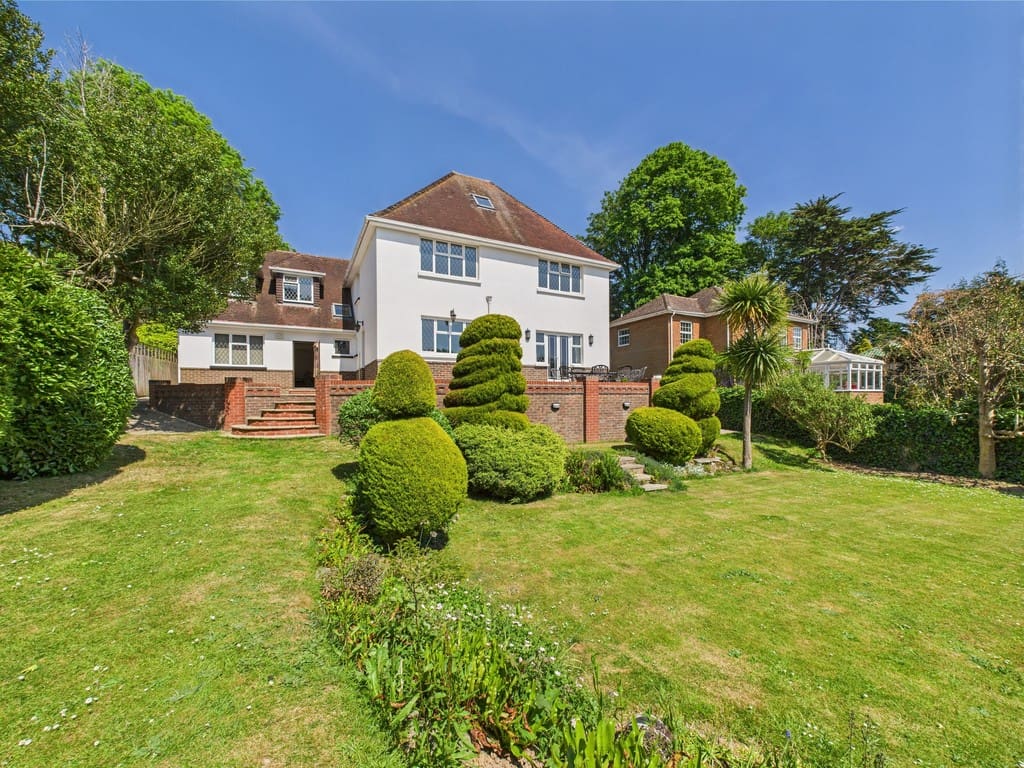 Warren Road, Worthing, BN14 9QU