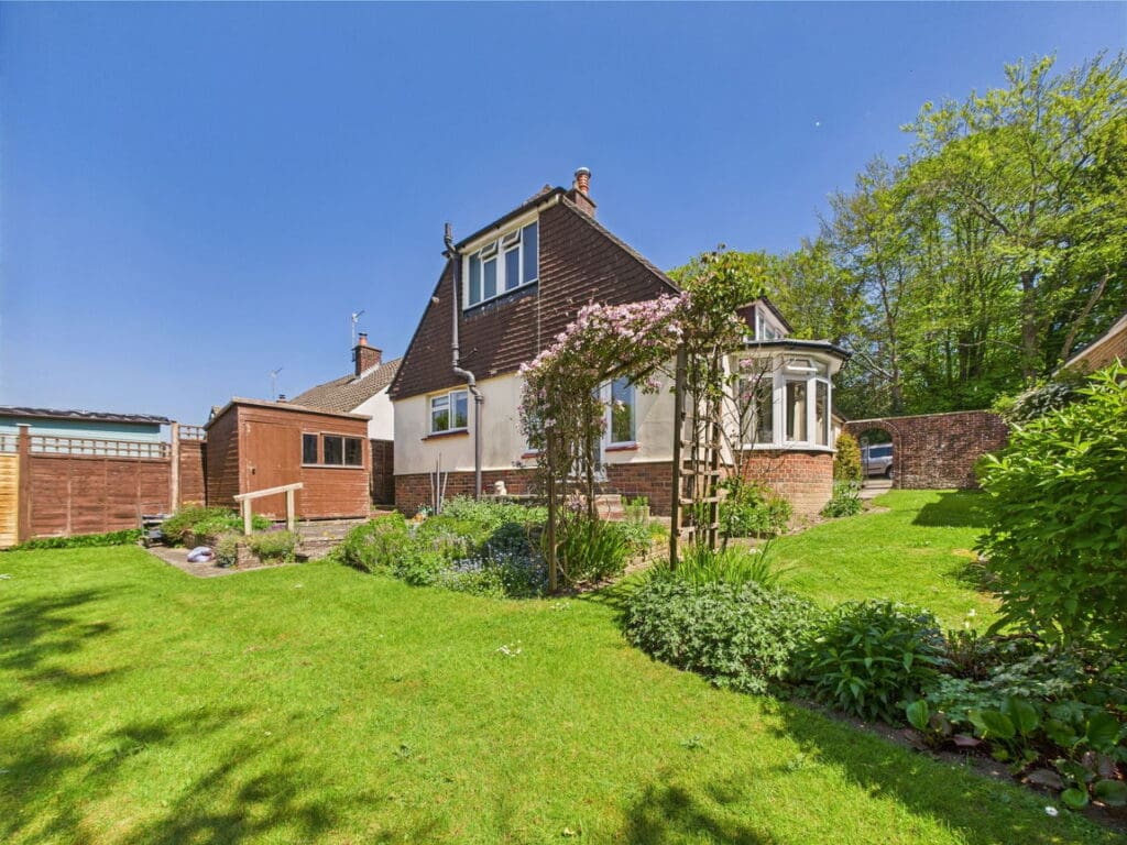 Cross Lane, Findon Village, Worthing BN14 0UB