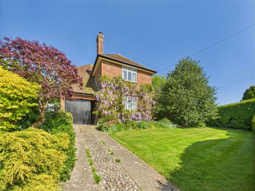 Maytree Avenue, Findon Valley, Worthing BN14 0HL