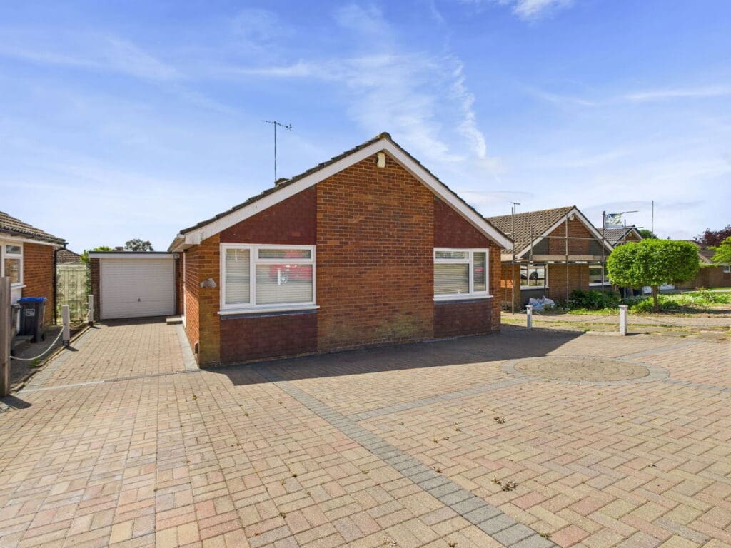 Copthorne Hill, Salvington, Worthing BN13 2EQ
