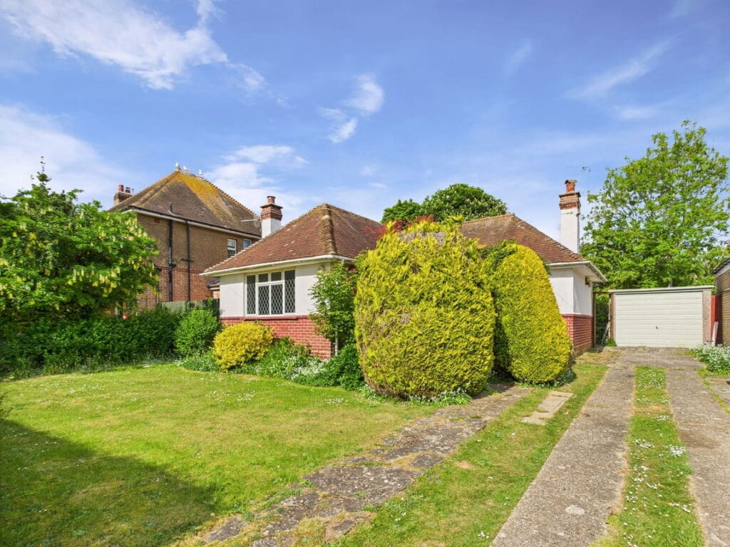 Lime Tree Avenue, Findon Valley, Worthing BN14 0DL