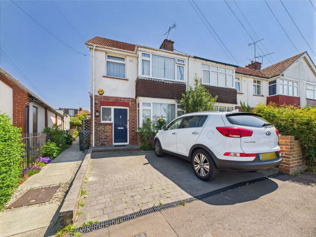 Ripley Road, Worthing, BN11