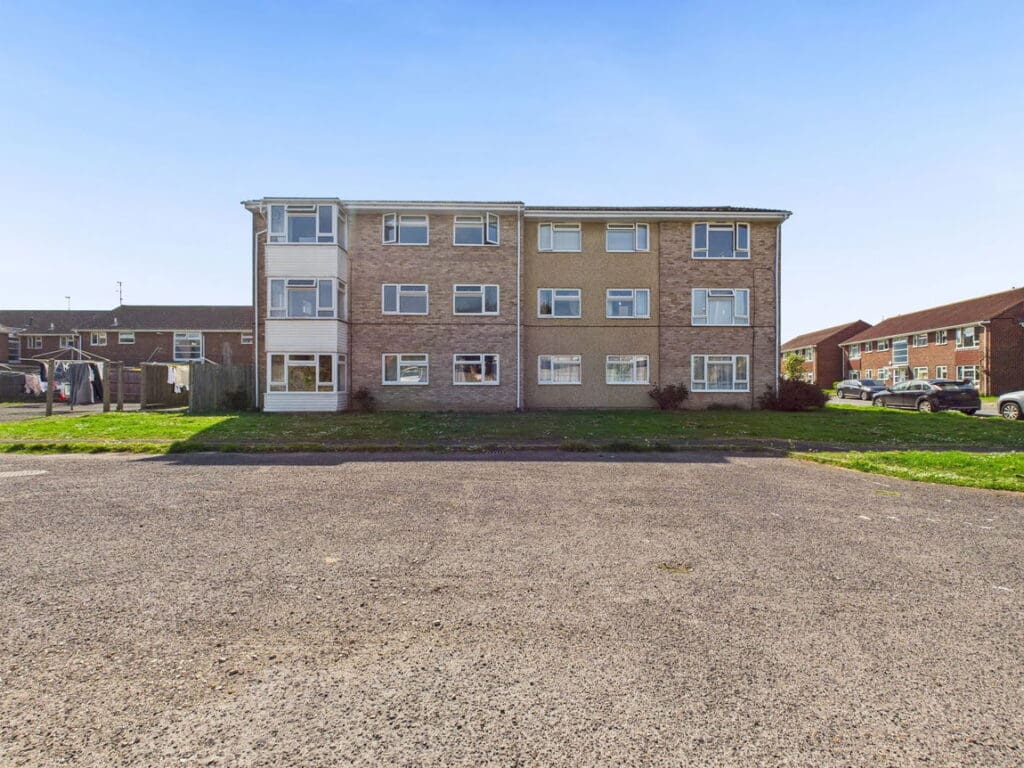 Beachcroft Place, Lancing, BN15 8JN