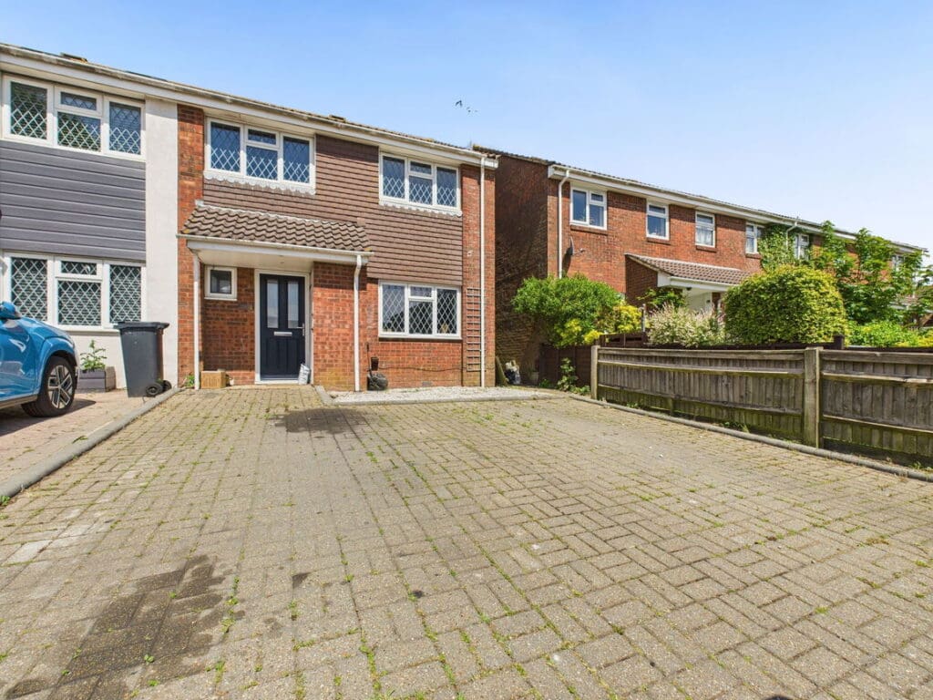Elizabeth Place, Sompting, BN15 9UJ
