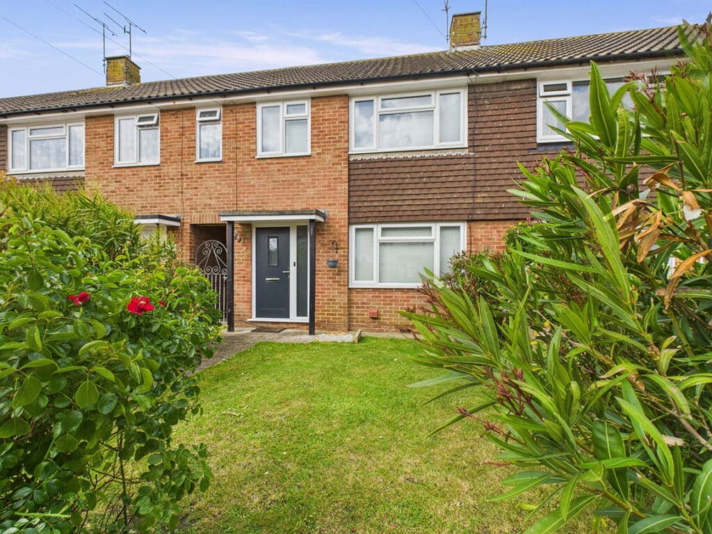 Oakleigh Road, Worthing, BN11 2QG
