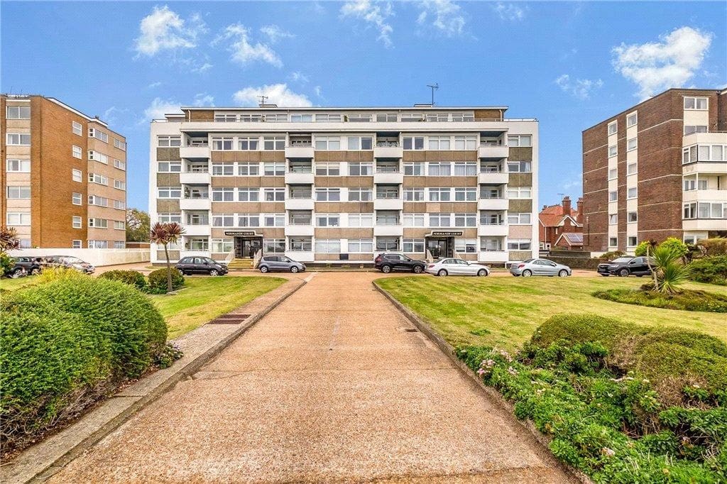 West Parade, Worthing, BN11 3QY