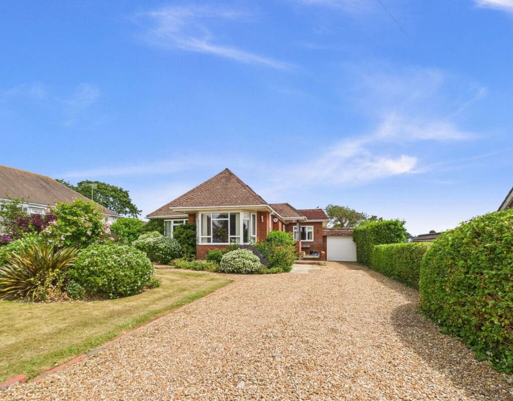 Hayling Rise, High Salvington, Worthing, BN13 3AL